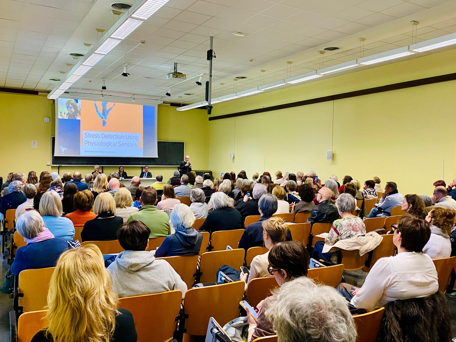 immagine pubblico